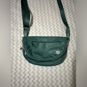 Lululemon all night festival bag micro 2 L
Medium forest